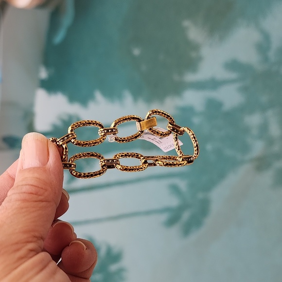 KENDRA SCOTT 23k Gold Plated Brass Chain Link Bracelet Vintage Hammered Charm - Picture 4 of 12